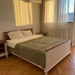 アパート Campalaluna Cozy - Kids Friendly ブカレスト
